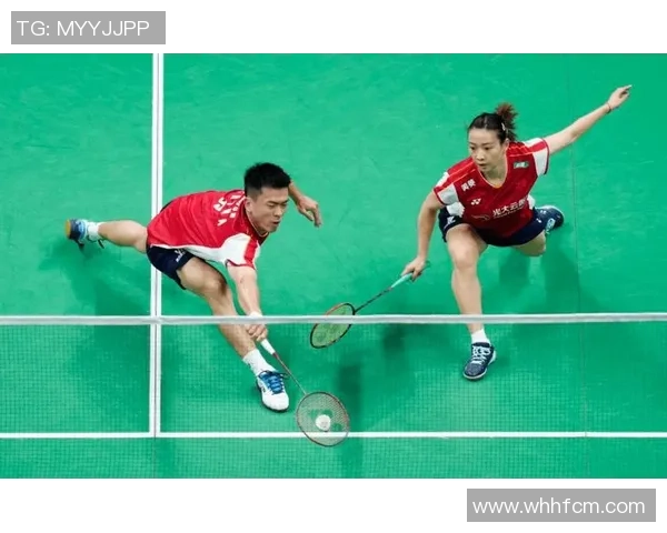 南京羽毛球队与上海羽毛球队赛后复盘分析意识与战术的较量与启示